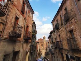 Qué ver en Sigüenza, Castilla-La Mancha - Calle Mayor