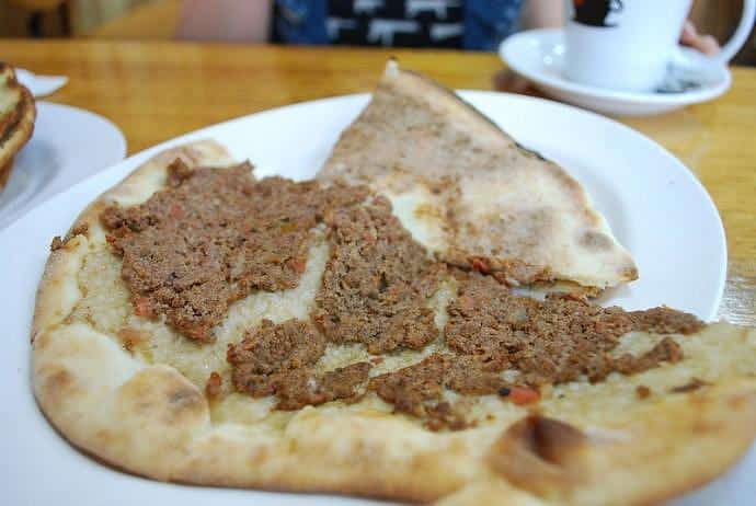 Pizza libanesa