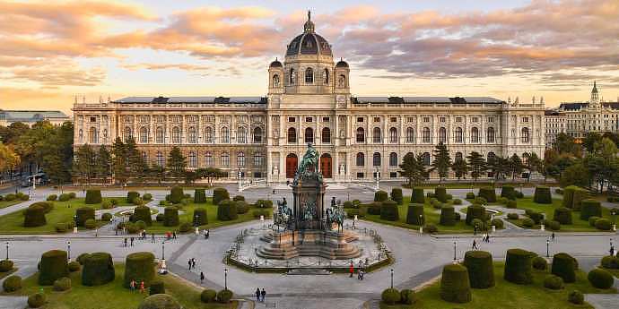 Museo en Maria-Theresien Platz en Viena