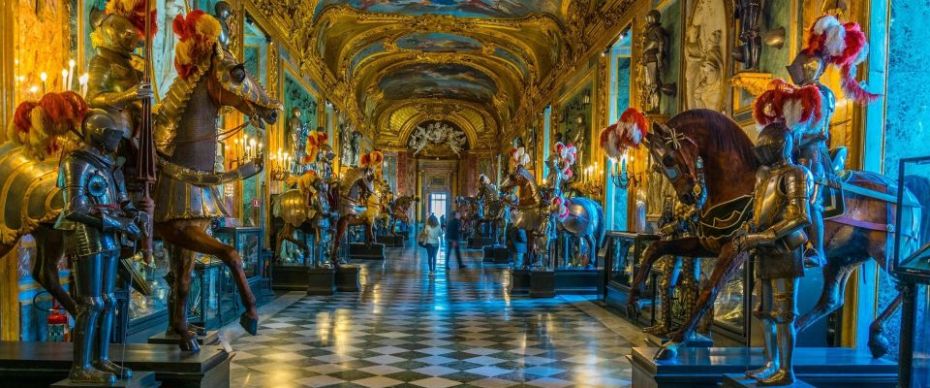 La visita al Palacio Real de Turín incluye también la Armería Real, una de las atracciones más importantes de Turín