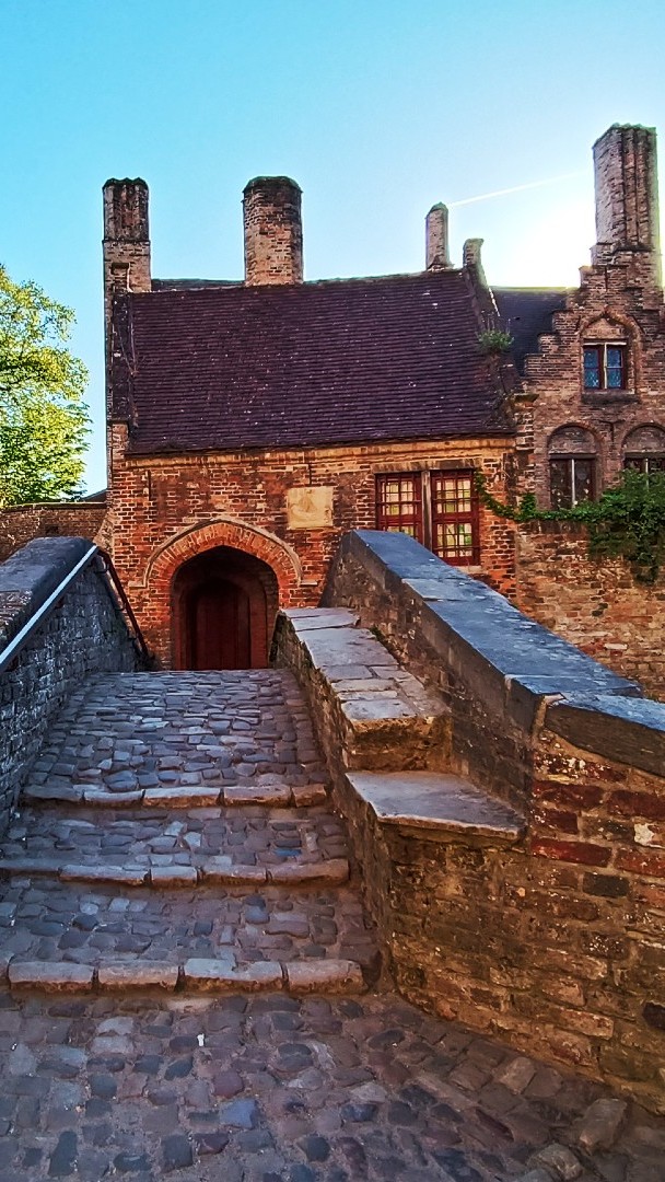 El Bonifaciusbrug es uno de los rincones más fotografiados de Brujas