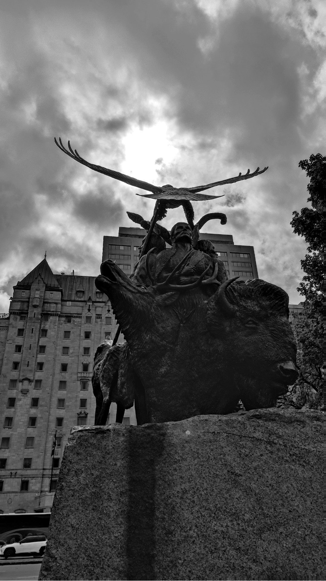 Monumento a los soldados nativos en Confederation Park, Ottawa