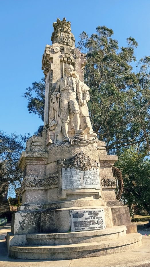 Monumento a Rosalía de Castro en el Parque de la Alameda