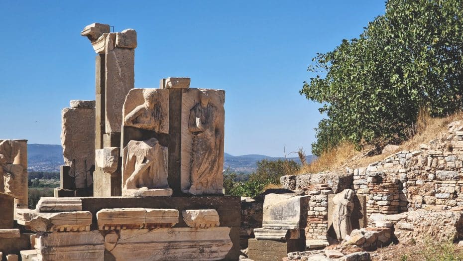 Atracciones en Ephesus - Monumento a Memmius
