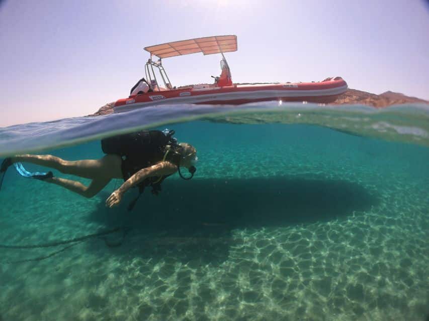 El submarinismo es una de las actividades más populares que hacer en Mykonos
