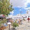 Plaza central de Ano Mera, Mykonos, Grecia