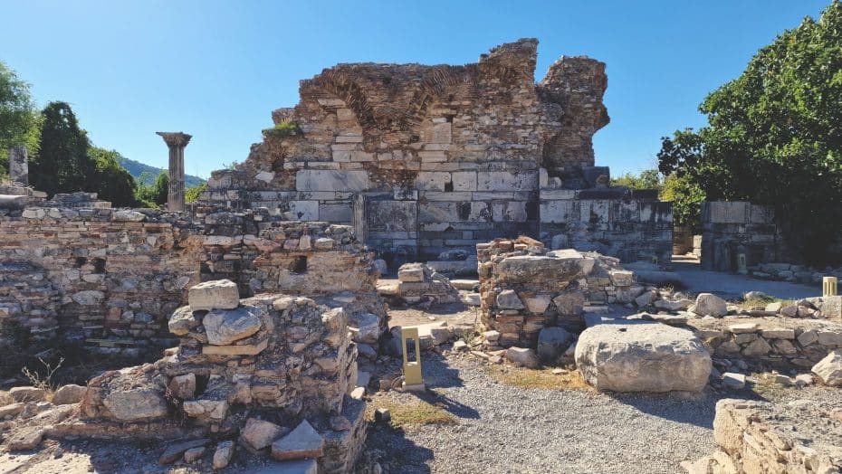 Ruinas de la iglesia de Santa María en Éfeso