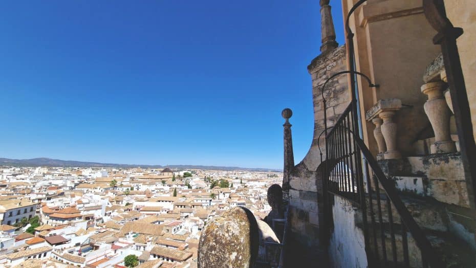 Top activities for tourists in Córdoba - Climbing the bell tower