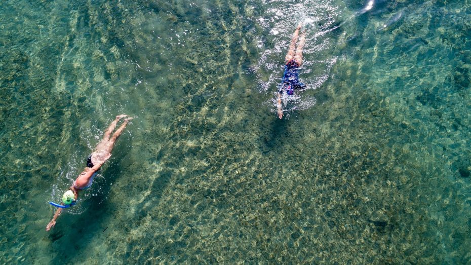La isla de Tenerife ofrece oportunidades de snorkel y buceo que puedes aprovechar en pareja