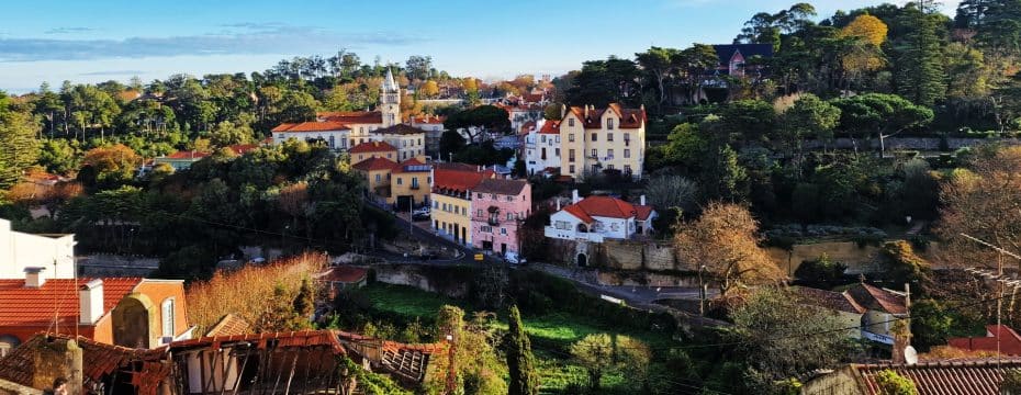Las calles del centro de Sintra ofrecen imágenes de postal