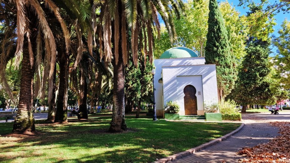 Mezquita del Morabito en los Jardines de la Merced - Atractivos que hay que ver en Córdoba, España