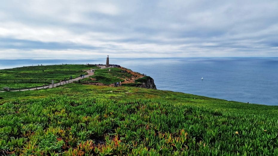 If you have time, a visit to Cabo da Roca is one of the unmissable activities to do in Sintra