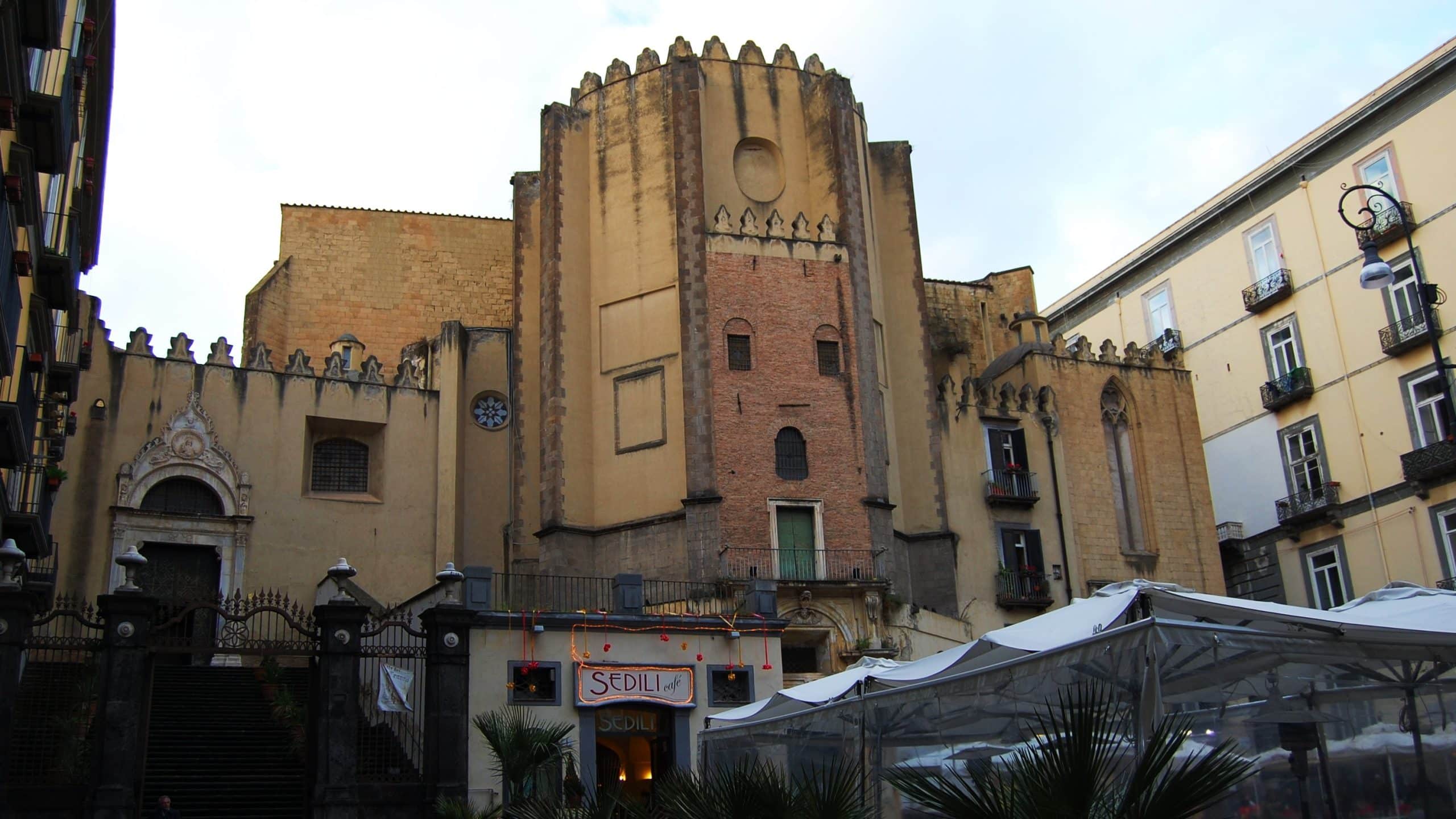 Consejos para una visita a Nápoles - Piazza San Domenico Maggiore