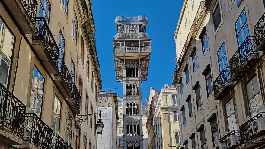 El elevador de Santa Justa es uno de los más populares miradores de Lisboa