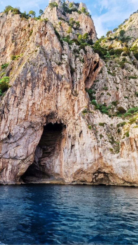 Grotta Bianca - Capri's grottos