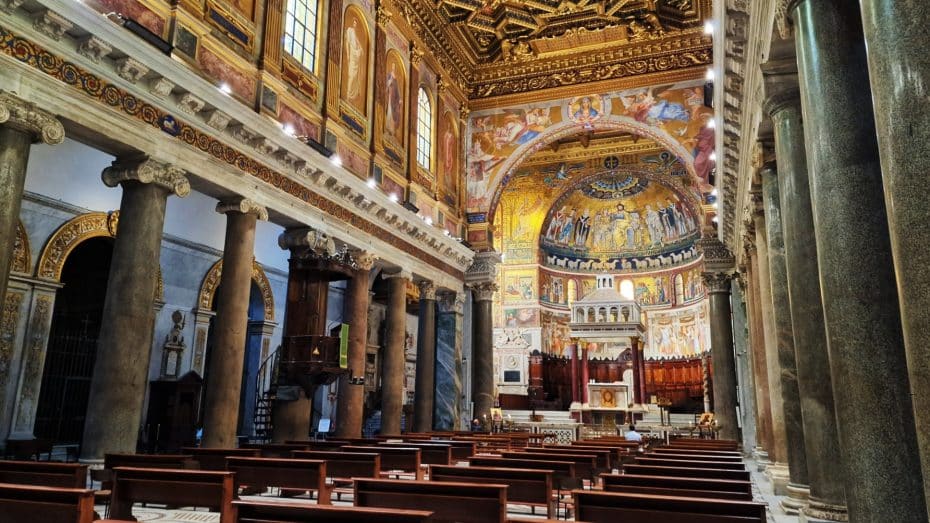 Interior de la iglesia de Santa Maria in Trastevere - Qué ver en Trastevere