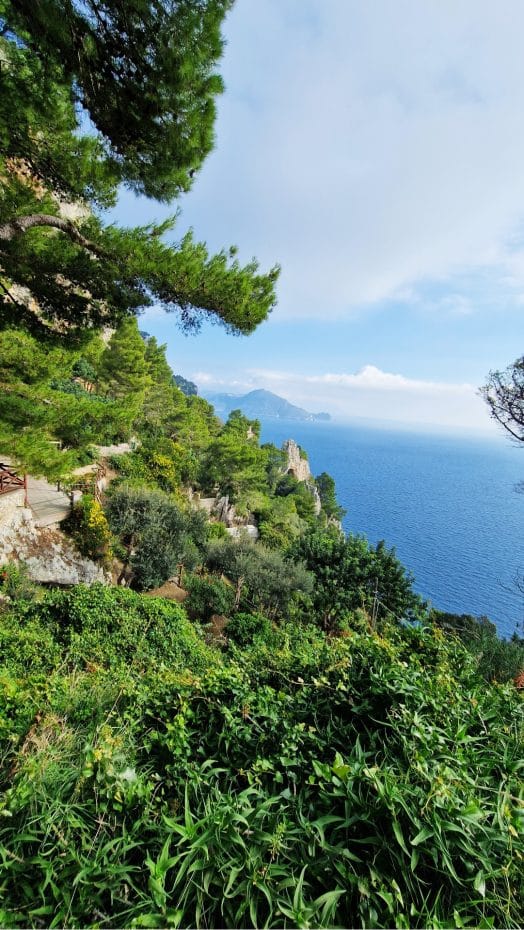 Arco Naturale walking trail - Things to do in Capri