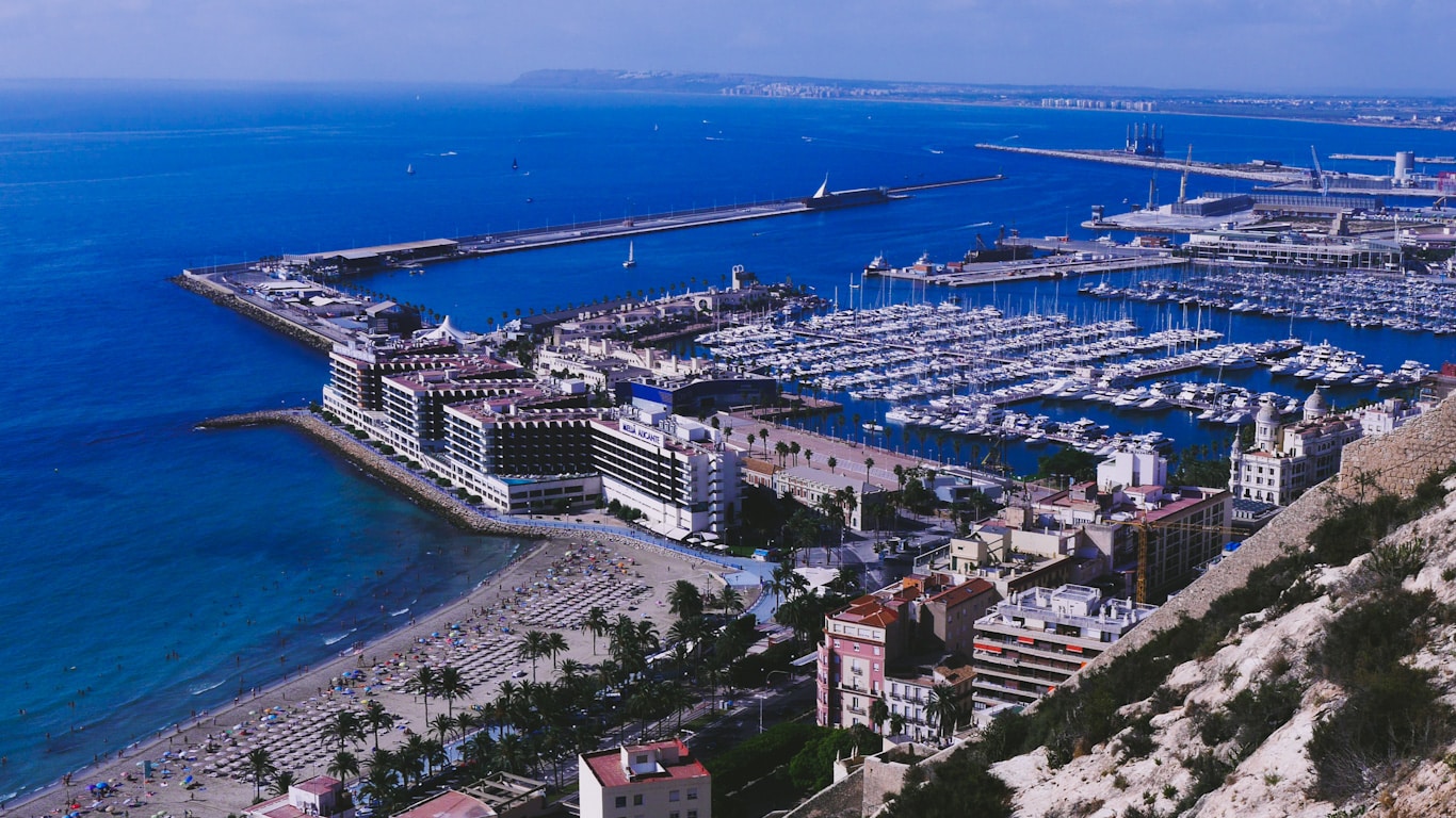 Dónde dormir en Alicante: Mejores zonas y hoteles