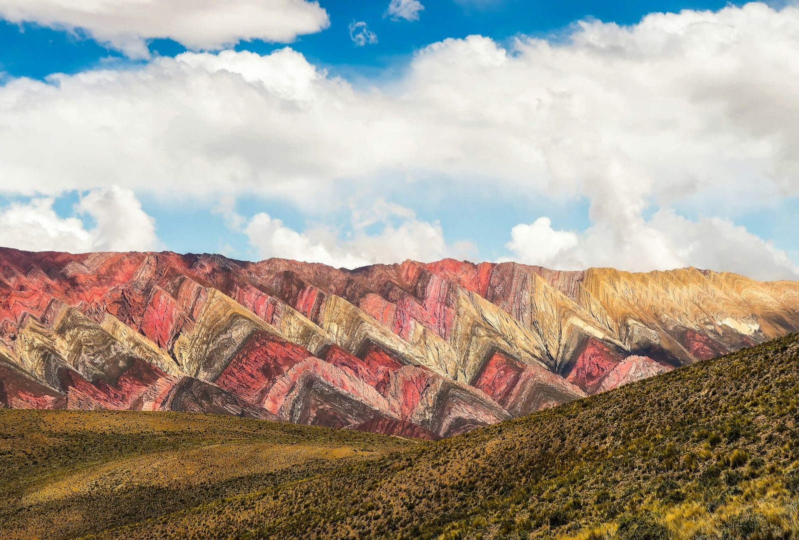 14 países con nombres de colores